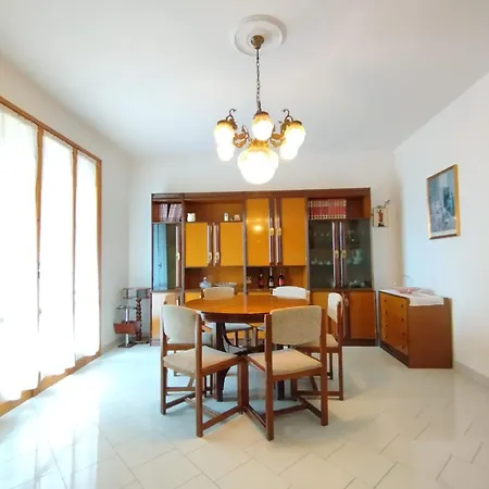 La Casa Di Lägenhet Ferrara